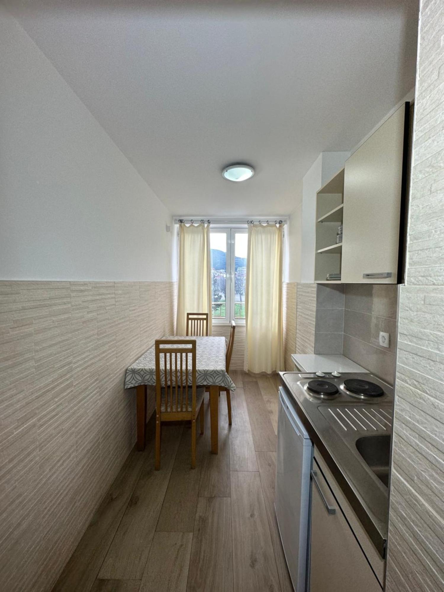 Apartmani Simona Budva Exteriör bild